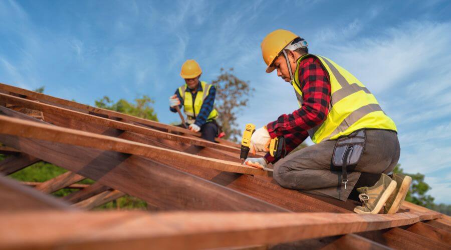 Professional Flat Roofing Installation services in Delavan, WI